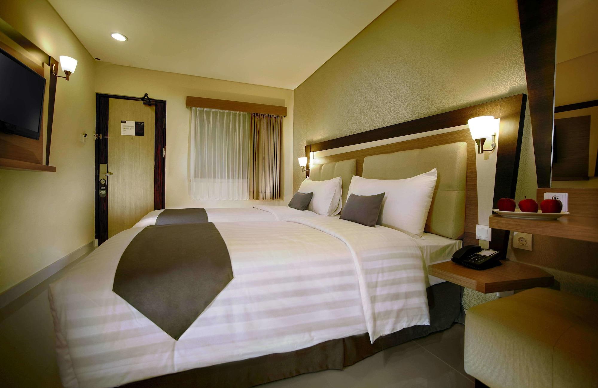 Hotel Neo - Kuta, Jelantik Legian Dış mekan fotoğraf